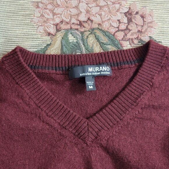 Murano Sweater Womens Medium Maroon Brown 100% Merino Wool V Neck Pullover - Picture 9 of 12